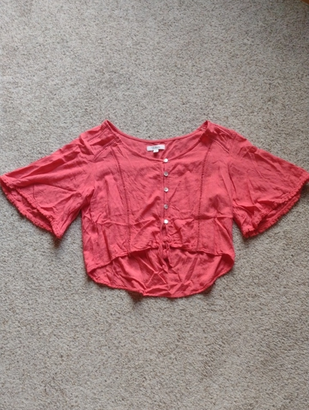 Takara Coral Button-Front Crop Top